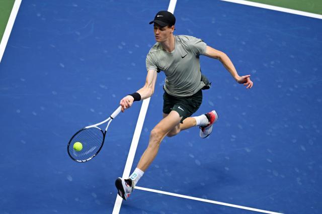 足球即时比分-辛纳美网重压之下强势夺冠 新硬地之王呼之欲出