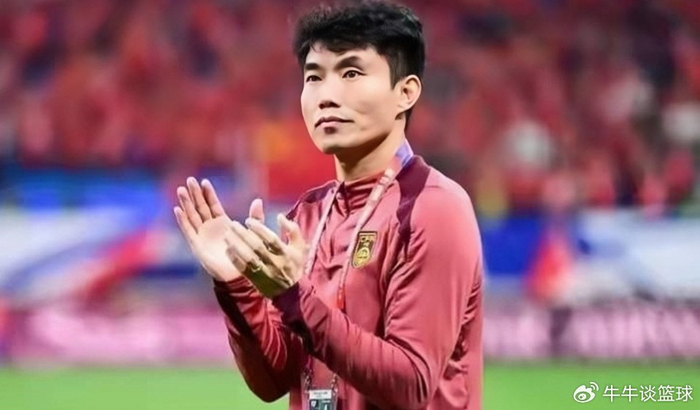 有点意外！郑智刚刚接手青岛西海岸，就将邵佳一手下3名嫡系外援清理|青岛市|阿齐兹|新赛季|梅米舍维奇|北京国安_新浪体育_新浪新闻