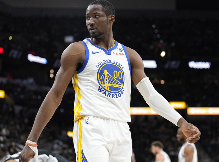 再见勇士！昔日建队核心撕破脸，三豪门抢人，联手詹姆斯成大热|库明加|科尔|乔纳森·库明加|洛杉矶湖人队|金州勇士队_新浪体育_新浪新闻