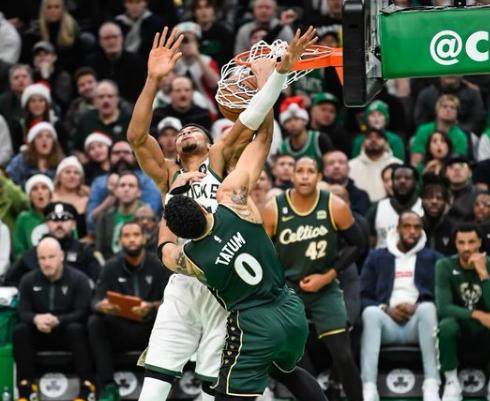 1672027269991081016.png 百家欧指-【现场】绿军完全体归来 凯尔特人圣诞夜笑到最后