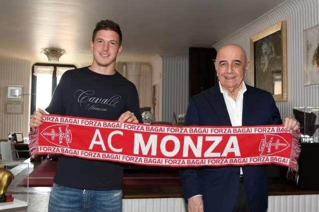 1656428333413045792.jpg 现场比分-【早报】转会市场也能“排水渠过弯”?